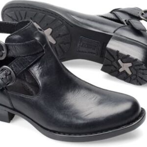 Born Kamilla Black Oiled Leather Strappy Booties Sz 6